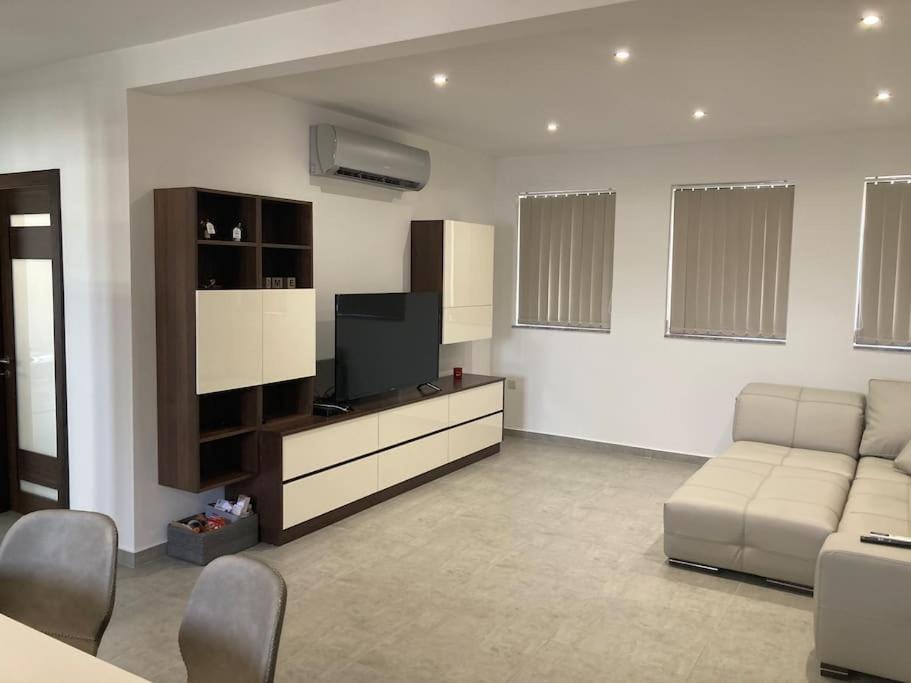 Elegant Maisonette In Malta By Assetflow Pro Apartment มาร์ซาสคาลา ภายนอก รูปภาพ